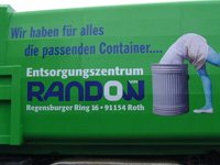 Selbstpresscontainer